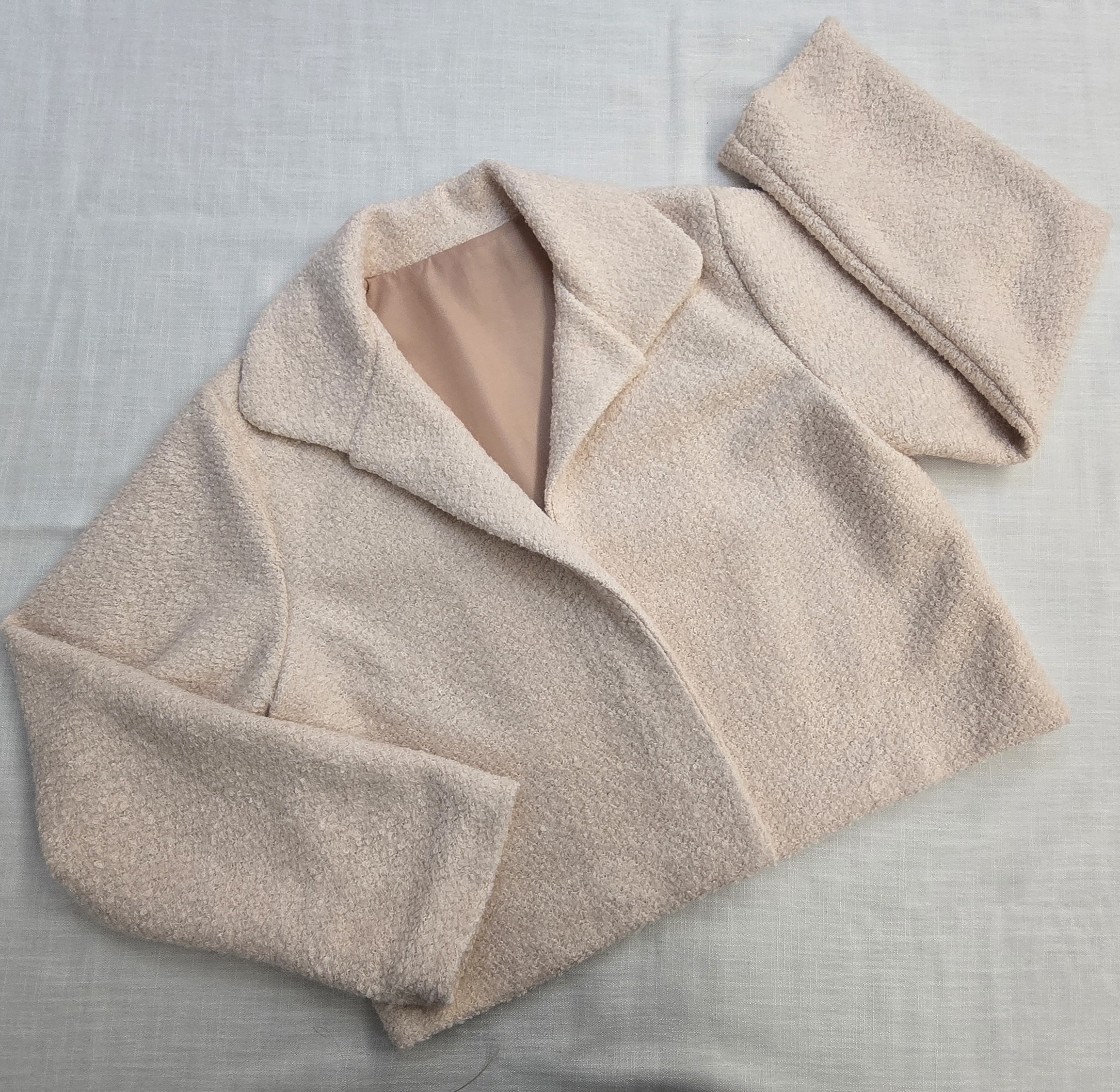 Bouclé Teddy Jacket - Image 5